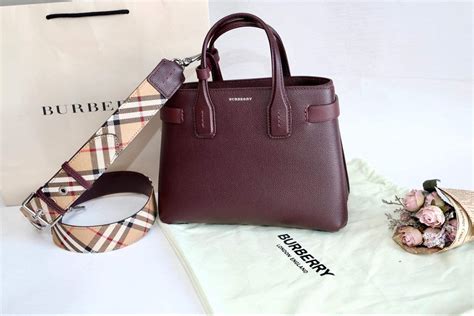 túi burberry cho nữ.